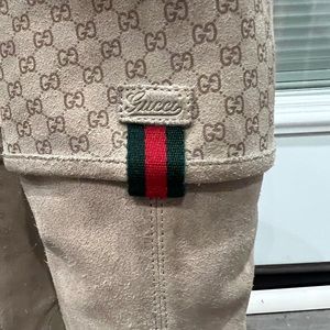 Authentic Gucci Suede Boots, Size 1 Youth